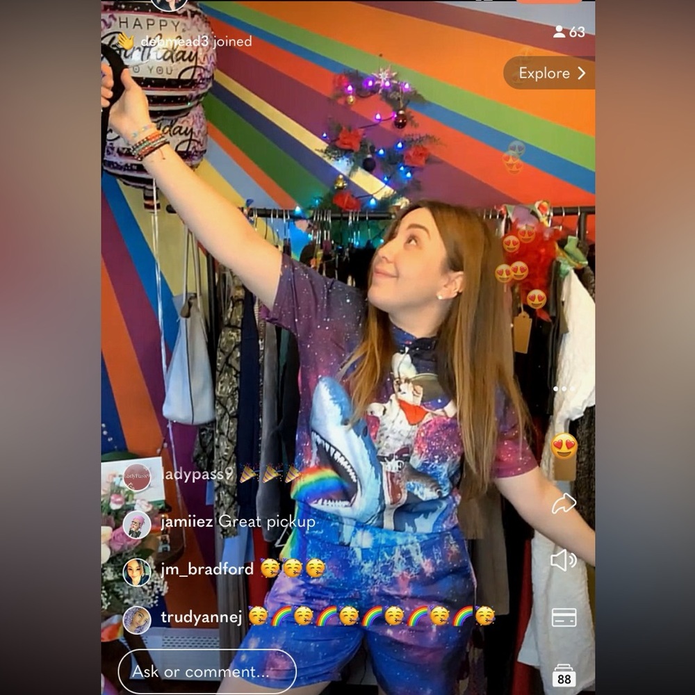 ANTONIAV IS LIVE 🌈 - Picture 13 of 13